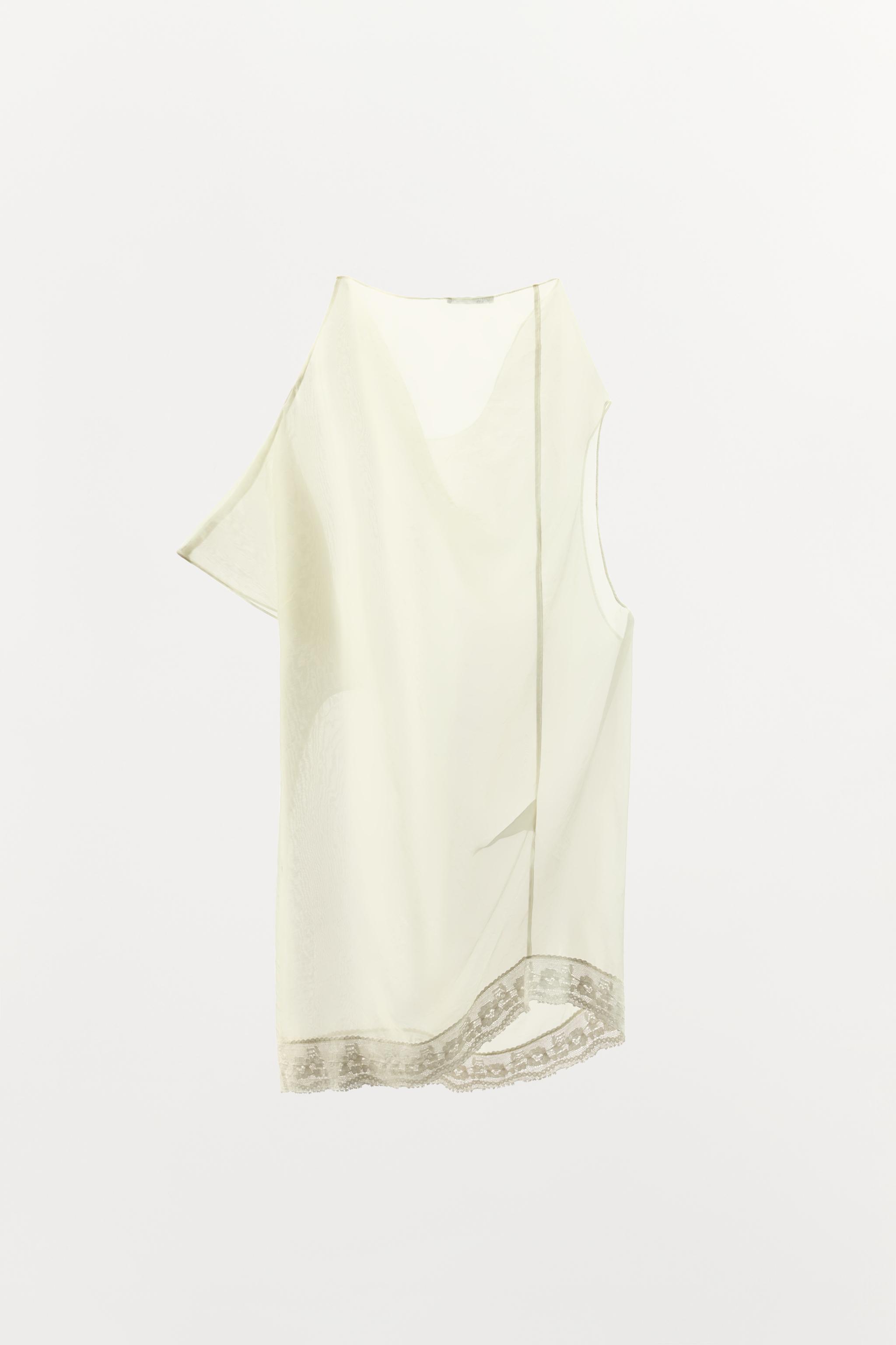 TOP EN ORGANZA ET DENTELLE